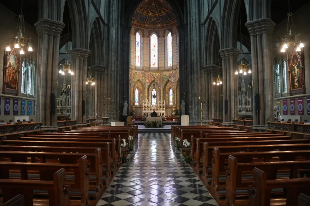 Église Saint-Barthélémy de Mont – Un chef-d'œuvre du XVIe siècle